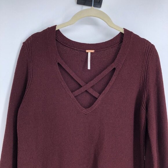 Free People Burgundy Criss Cross Neckline Rayon Blend Tunic Sweater size M - Picture 5 of 16